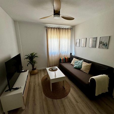 Апартаменты Apartamento En Pedregalejo Малага Экстерьер фото